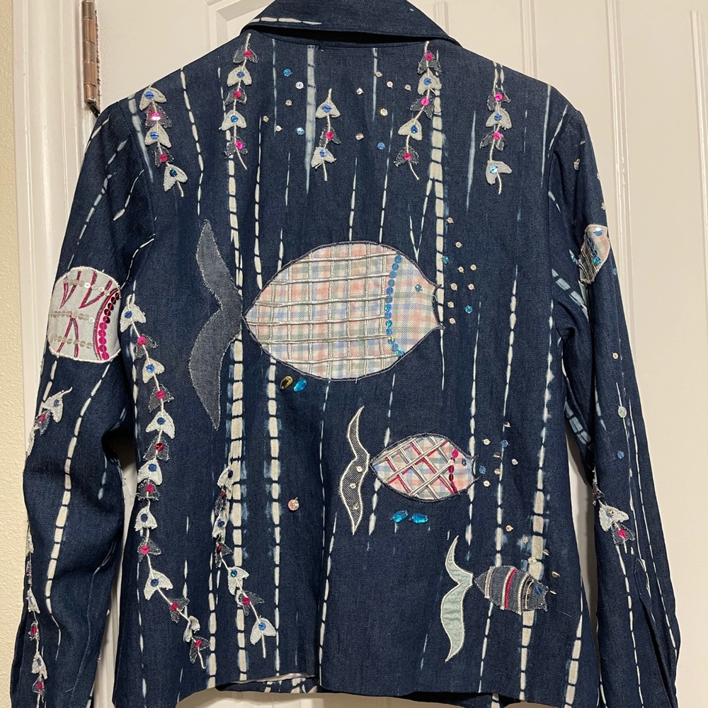 Jacket - Picture 2 of 6